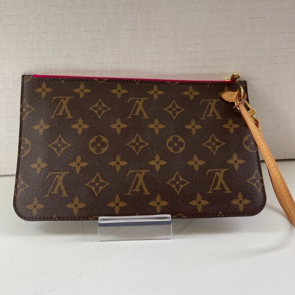 Louis Vuitton Monogram Canvas Neverfull Pouch Red Interior  (116630-1) - Picture 2 of 9